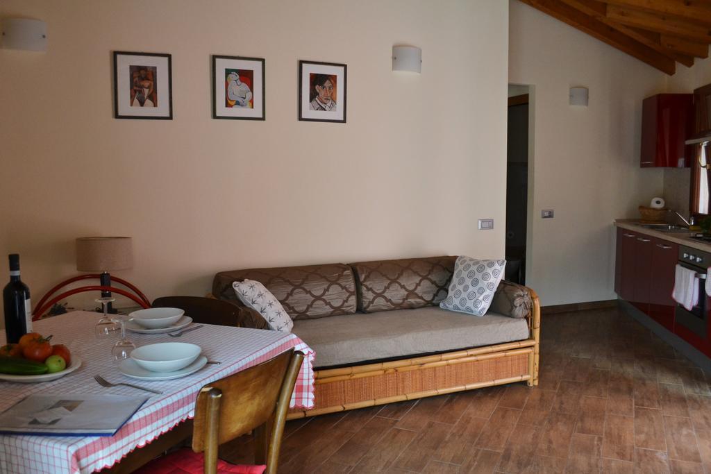 Casa Rossana Villa Vasia Екстериор снимка